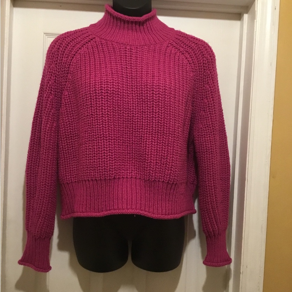 H&M Crotchet Sweater
